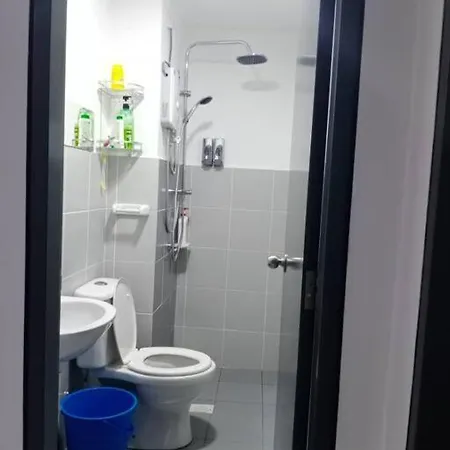 Kita Impian Kami Swimming Apartment Kampung Dengkil Exterior photo